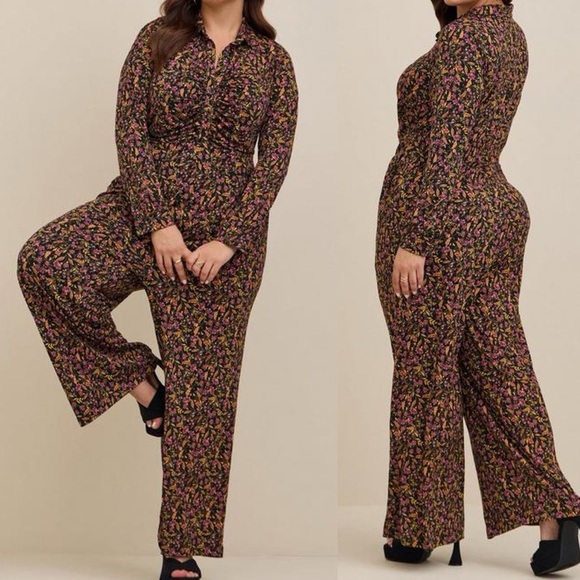 Torrid Studio Knit Floral Wide Leg Jumpsuit Sz 3 Long Sleeve Button Front - Picture 1 of 8